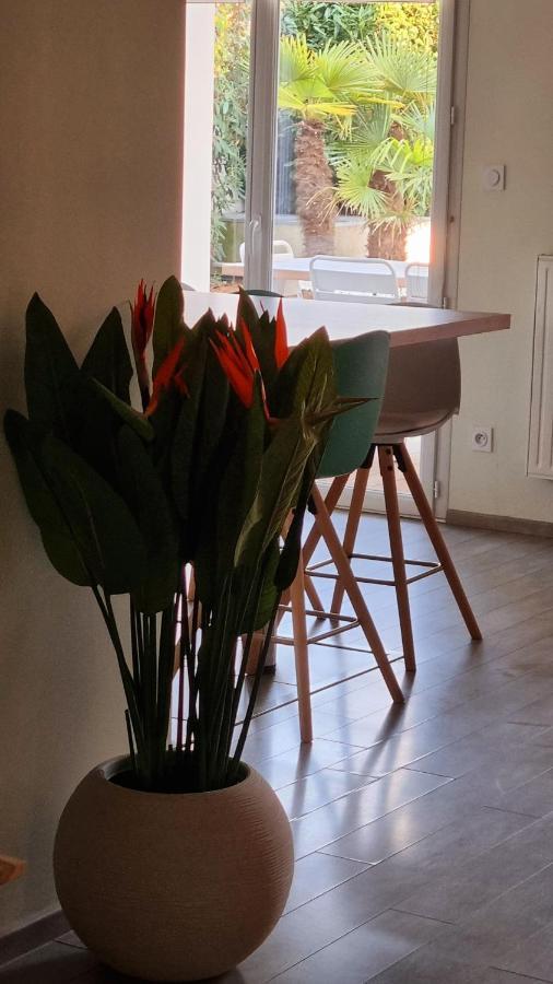 Le Coeur Du Saphir Apartment โทนง-เลส์-แบงส์ ภายนอก รูปภาพ